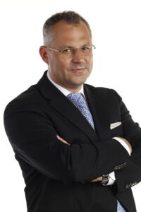 Portraitbild Jacek Rozanski